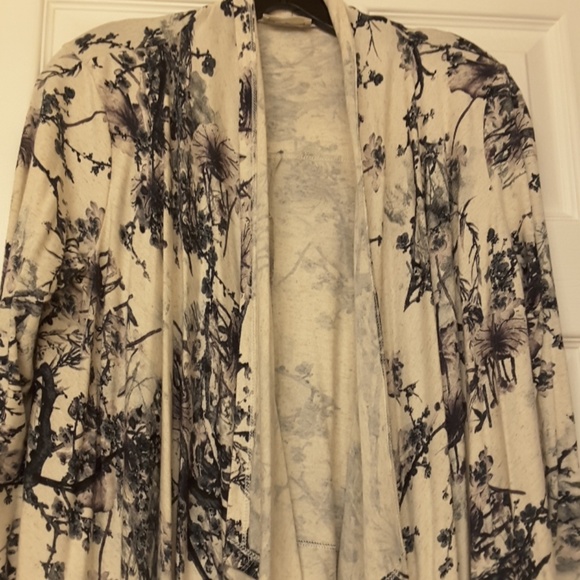 Namaste, Cardigan, almost brand new!! - Picture 2 of 4